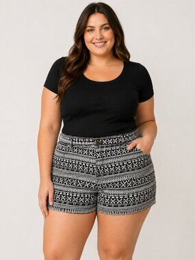 NOW Black White Tribal Print Shorts Size 18 Geometric Aztec Casual Stretch Summe